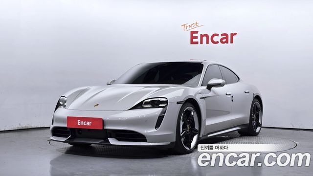 Porsche Taycan 2021