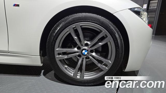 BMW 3 серия (F30) 2017