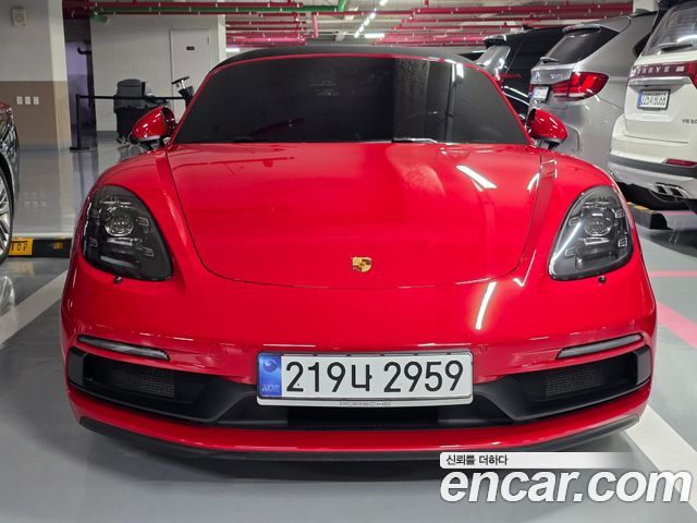 Porsche 718 бокстер 2023