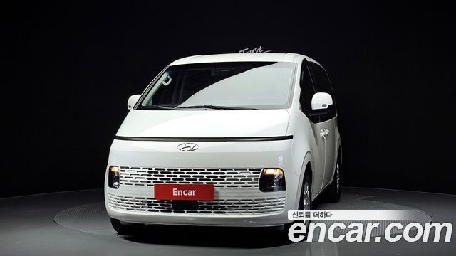 Hyundai Стария 2024