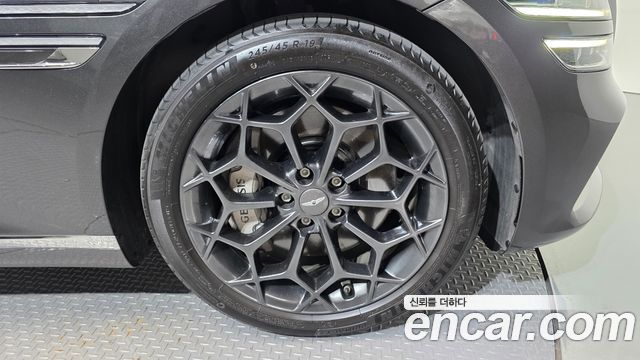 Genesis G80 (RG3) 2022