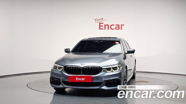 BMW 5 серия (G30) 2019