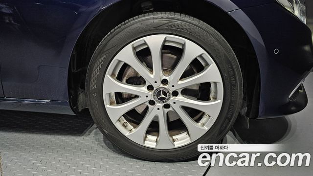 Mercedes-Benz E-Class W213 2020