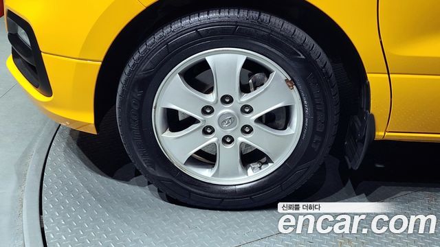 Hyundai Grand Starex 2020