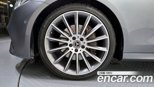 Mercedes-Benz Е-Класс W213 2018