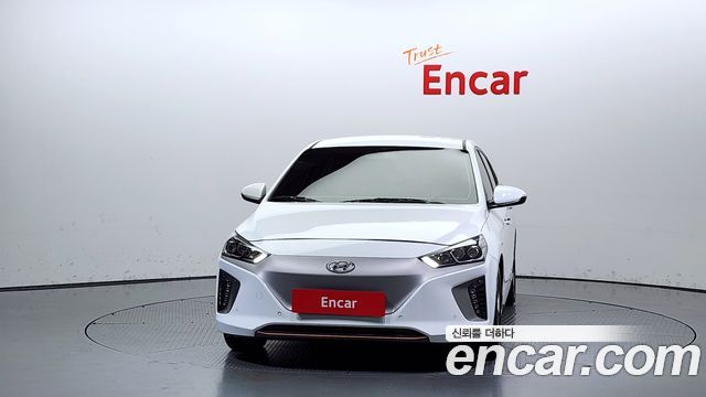 Hyundai ИОНИК Электрик 2017