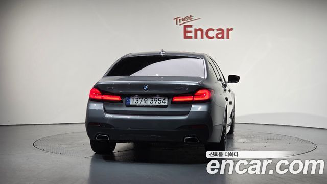 BMW 5 серия (G30) 2023