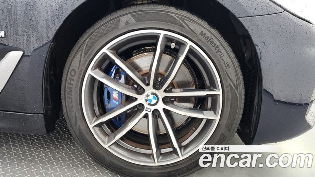 BMW 5 серия (G30) 2021