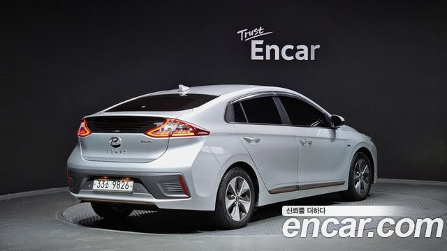 Hyundai ИОНИК Электрик 2017