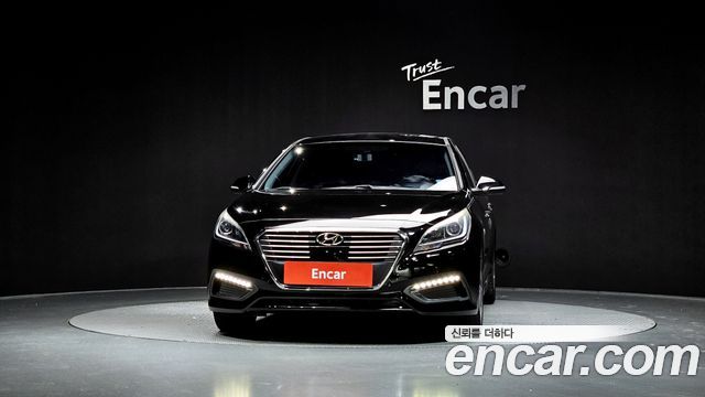 Hyundai YF Sonata Hybrid 2016