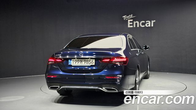 Mercedes-Benz E-Class W213 2023