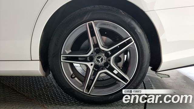 Mercedes-Benz E-Class W213 2023