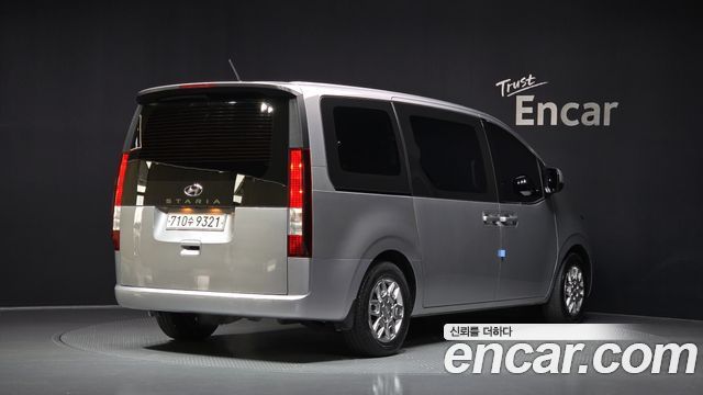Hyundai Staria 2022