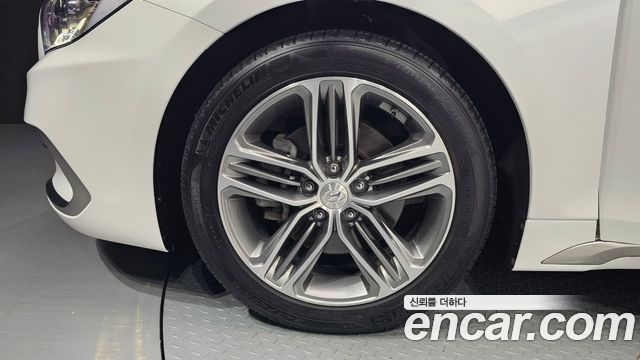 Hyundai Grandeur IG 2018