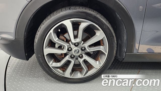 KG Mobility (Ssangyong) Тиволи 2016