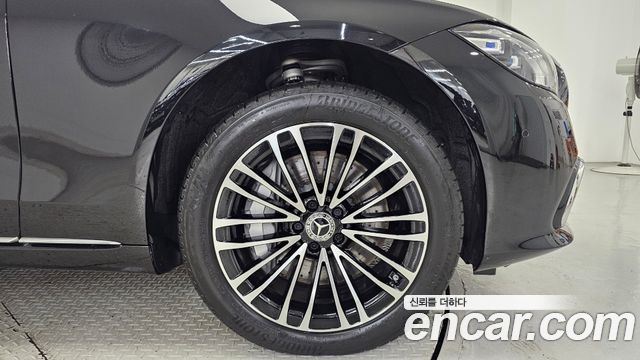 Mercedes-Benz S-Class W223 2025