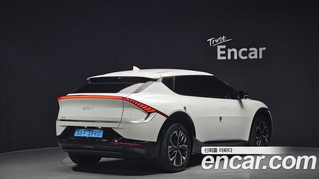 Kia ЕВ6 2023