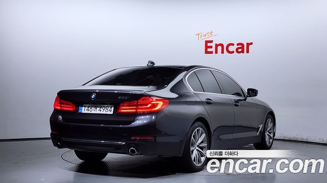 BMW 5 серия (G30) 2019