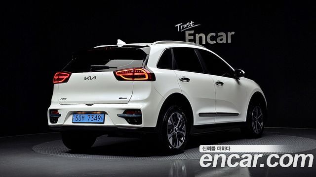 Kia Ниро Э.В. 2022