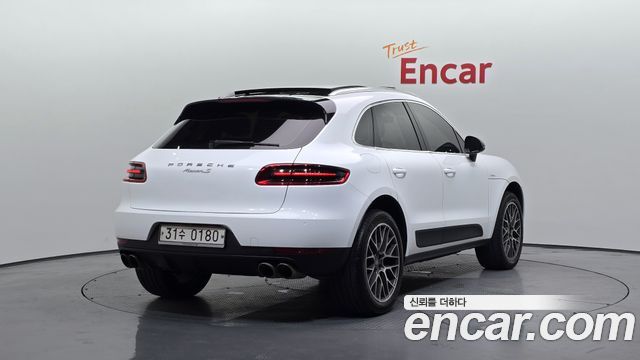Porsche Macan 2016