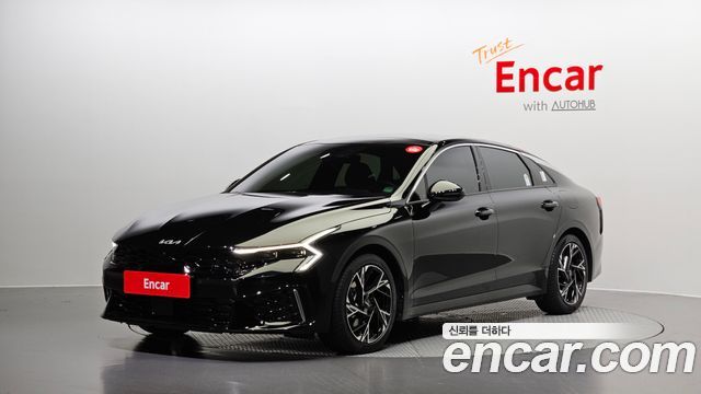 Kia Новый гибрид K5 третьего поколения 2024