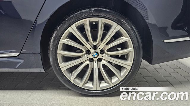 BMW 7 Series (G11) 2017