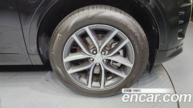 Land Rover Дискавери Спорт 2-го поколения 2025