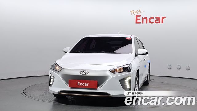 Hyundai ИОНИК Электрик 2018