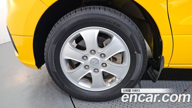 Hyundai Grand Starex 2021