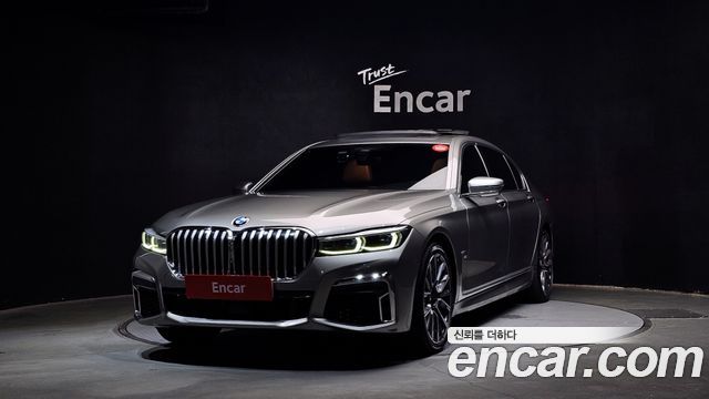 BMW 7 серия (G11) 2020