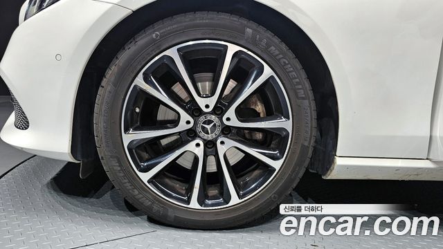 Mercedes-Benz E-Class W213 2020