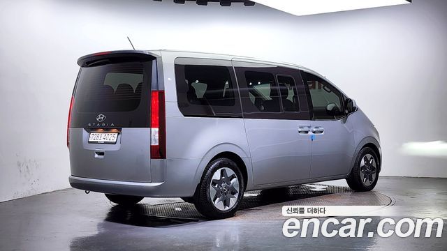 Hyundai Staria 2024