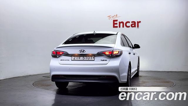 Hyundai YF Sonata Hybrid 2017
