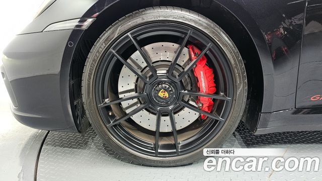 Porsche 911 (992) 2022