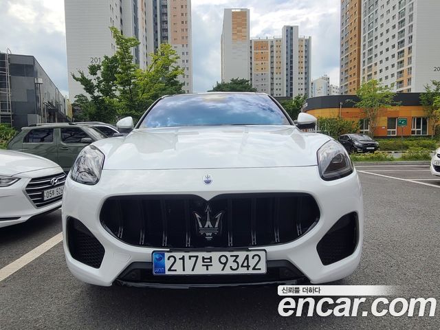Maserati Грекаль 2023