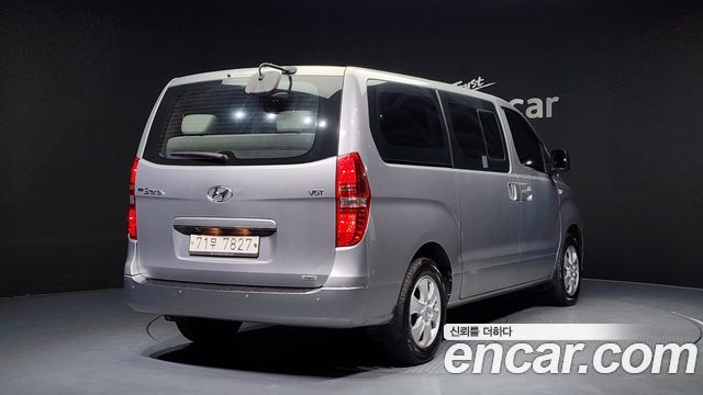 Hyundai Grand Starex 2018