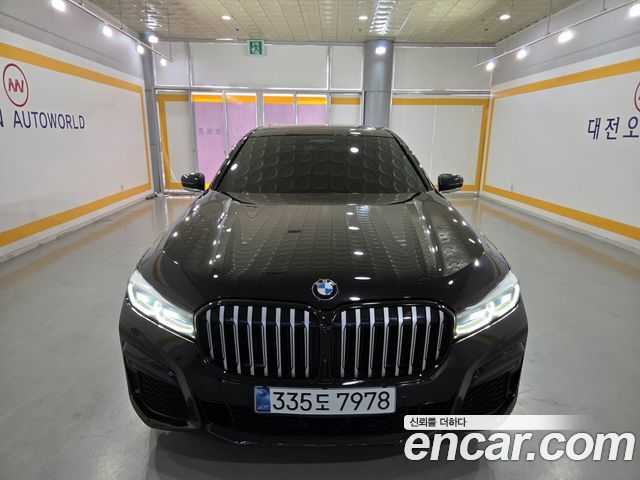 BMW 7 серия (G11) 2020