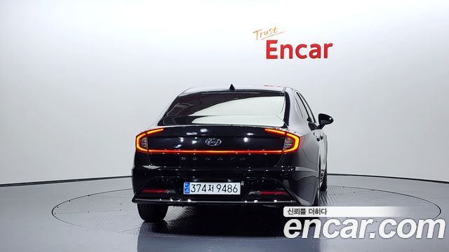 Hyundai Соната (ДН8) 2022