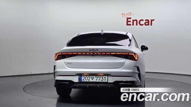 Kia K5 2023