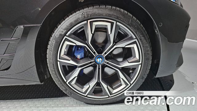 BMW i4 2024