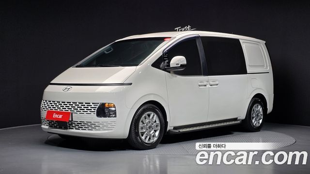 Hyundai Staria 2025