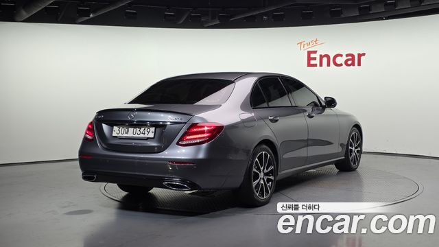 Mercedes-Benz Е-Класс W213 2017