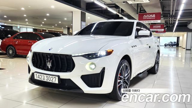 Maserati Леванте 2020