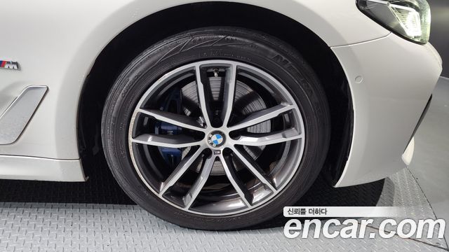 BMW 5 серия (G30) 2021