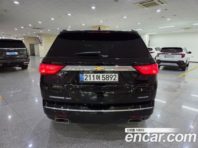 Chevrolet (GM Daewoo) Traverse 2021