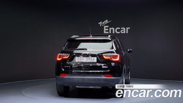 Jeep Компас 2-го поколения 2018