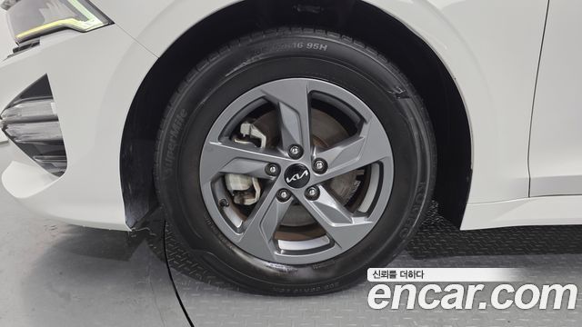 Kia К5 3-го поколения 2022