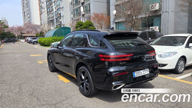 Genesis GV70 2025