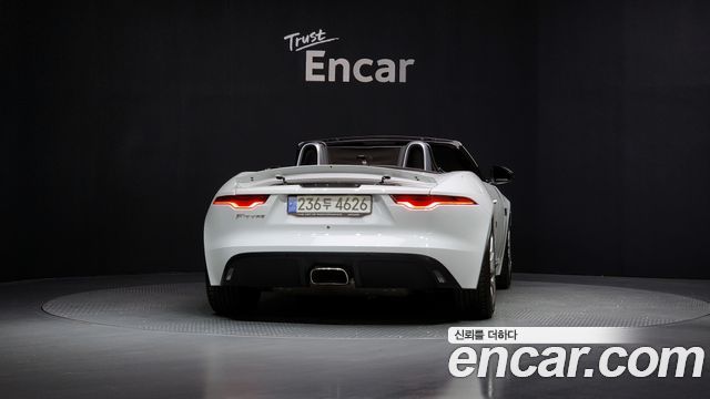 Jaguar F-ТИП 2021