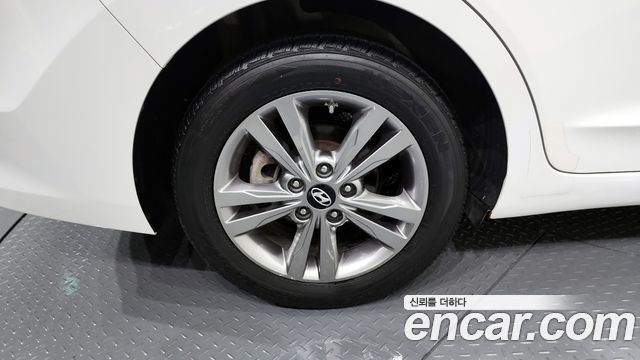 Hyundai Аванте АД 2016